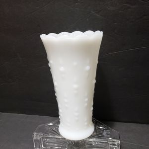 Vintage MILK GLASS Pearl-Teardrop Vase